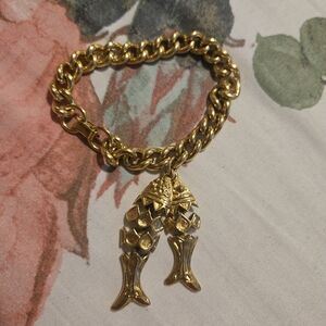 Vintage Gold Fish Pendant Bracelet